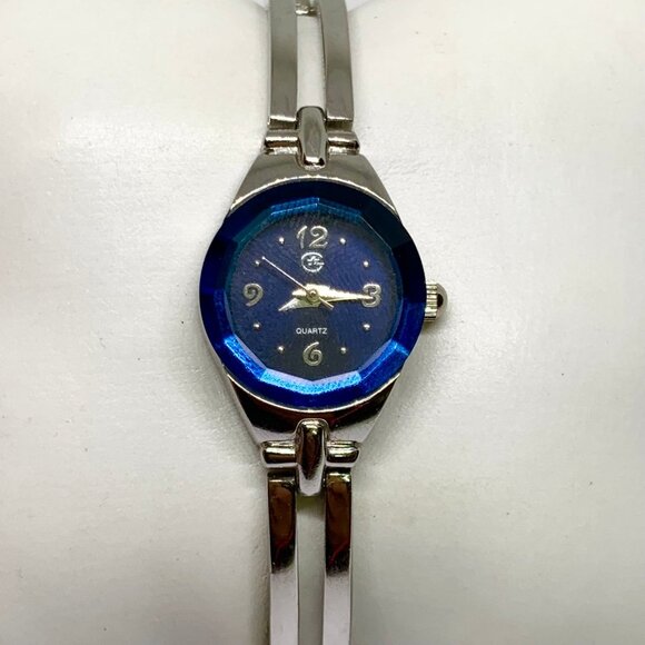 George women’s watch 18 mm Quartz analog silver tone blue dial 6.5” running - Picture 1 of 5